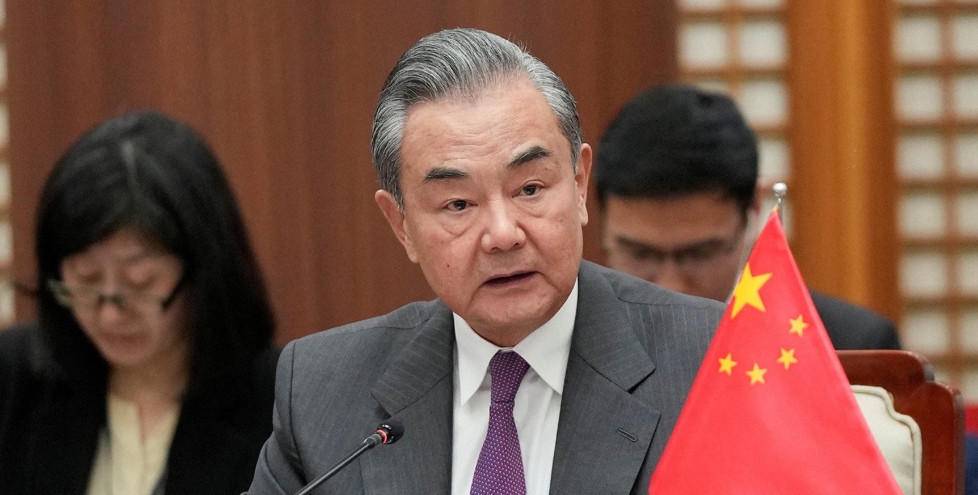 特朗普犯忌讳，中国不在买他大豆，美方开始自救，王毅将奔赴欧洲 第4张