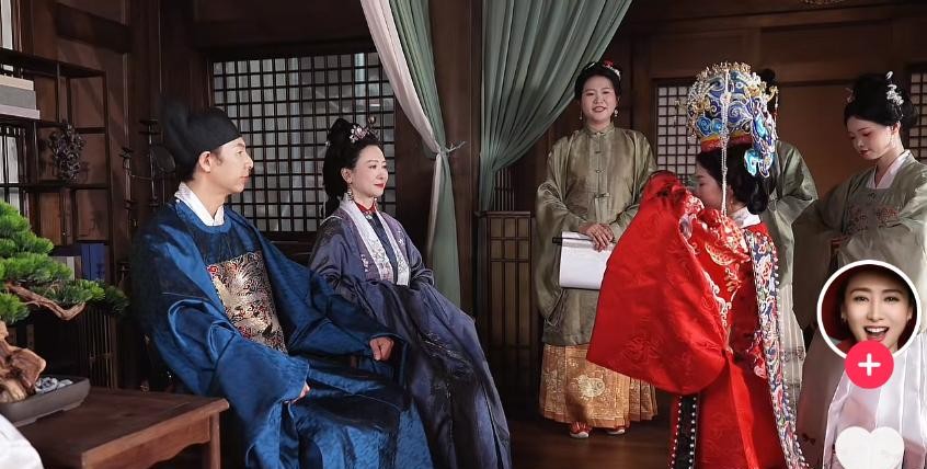 她父母是清华教授，她本人因拍三级片被前夫家暴，从风光女神到温柔慈母的重生之旅 第7张